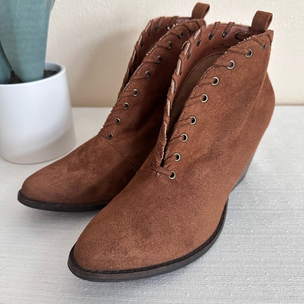 COCONUTS By MATISSE Alabama Brown Faux Suede Heeled Ankle Booties Women’s 8.5M